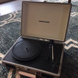 Gray Crosley record player